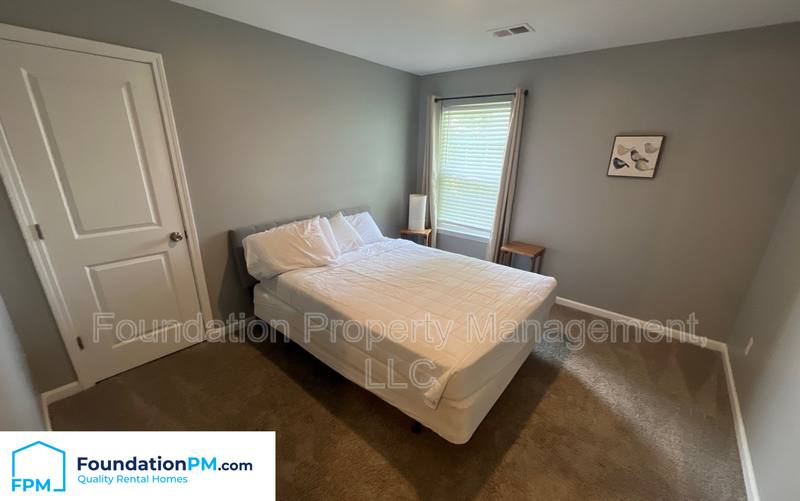 House for rent at 5684 Crievewood Dr, Memphis, TN 38135