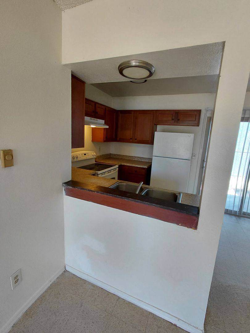 Apartment for rent at 1301 E Drexel Rd, Tucson, AZ 85706