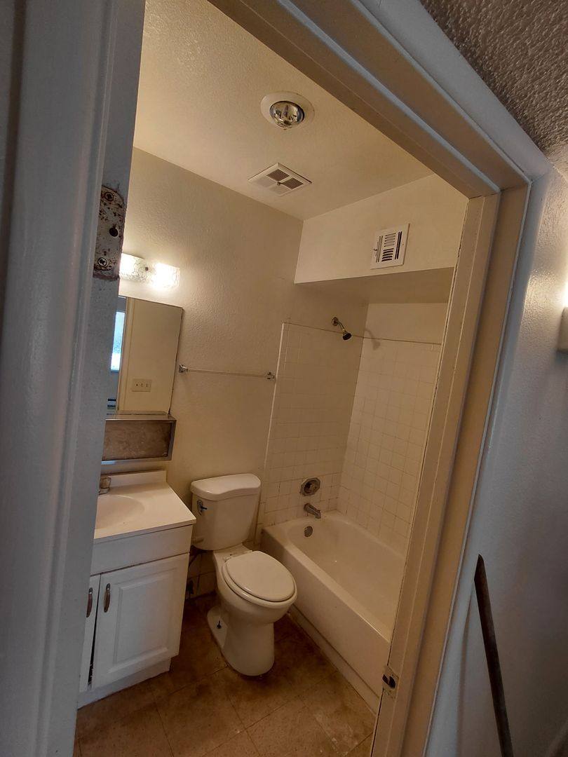 Apartment for rent at 1301 E Drexel Rd, Tucson, AZ 85706