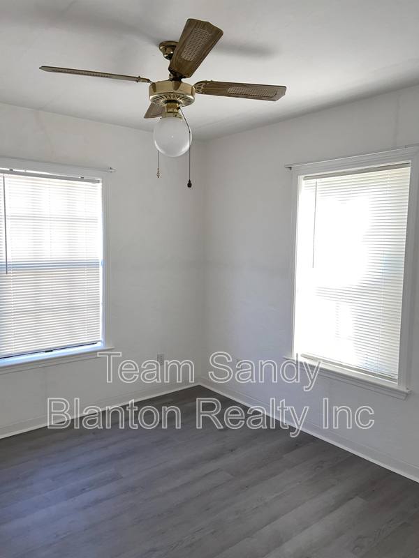House for rent at 122 Brandon Ave, Pensacola, FL 32507