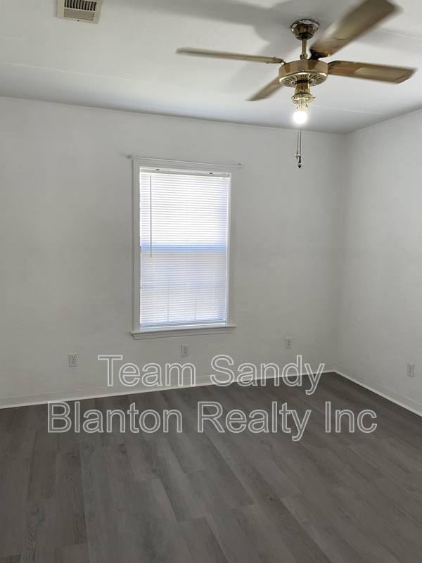 House for rent at 122 Brandon Ave, Pensacola, FL 32507