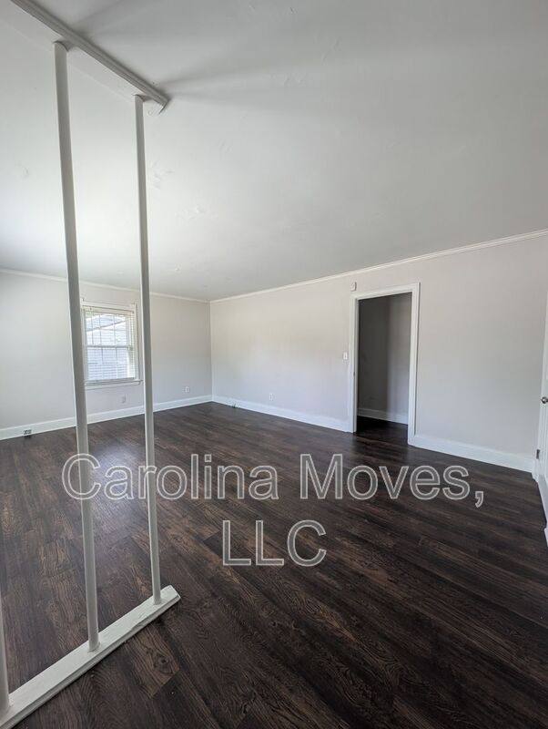 House for rent at 32 Kay Dr, Greenville, SC 29605