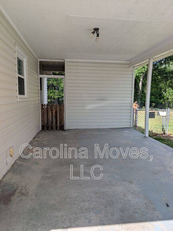House for rent at 32 Kay Dr, Greenville, SC 29605