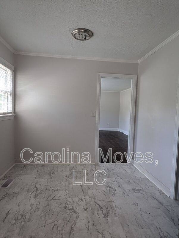 House for rent at 32 Kay Dr, Greenville, SC 29605