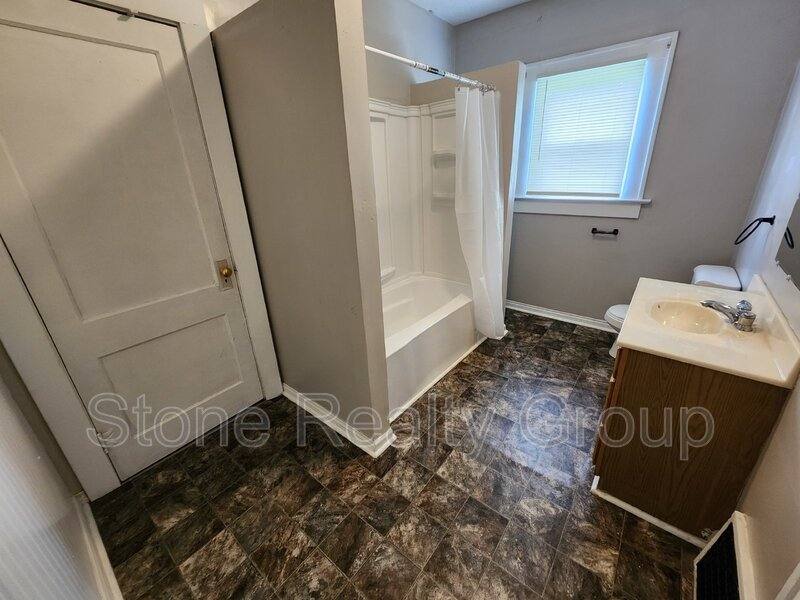 House for rent at 1811 S 10th St, Terre Haute, IN 47802