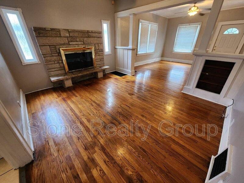 House for rent at 1811 S 10th St, Terre Haute, IN 47802