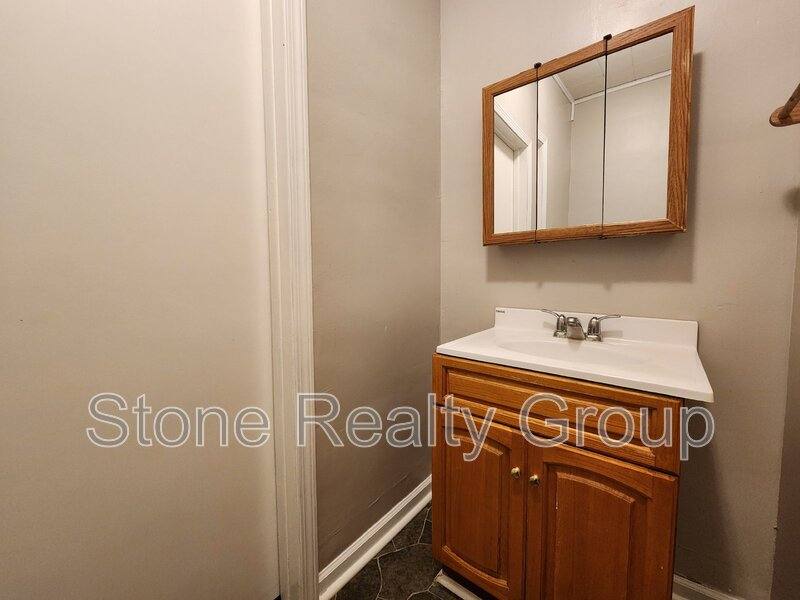 House for rent at 1811 S 10th St, Terre Haute, IN 47802
