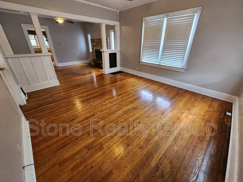 House for rent at 1811 S 10th St, Terre Haute, IN 47802