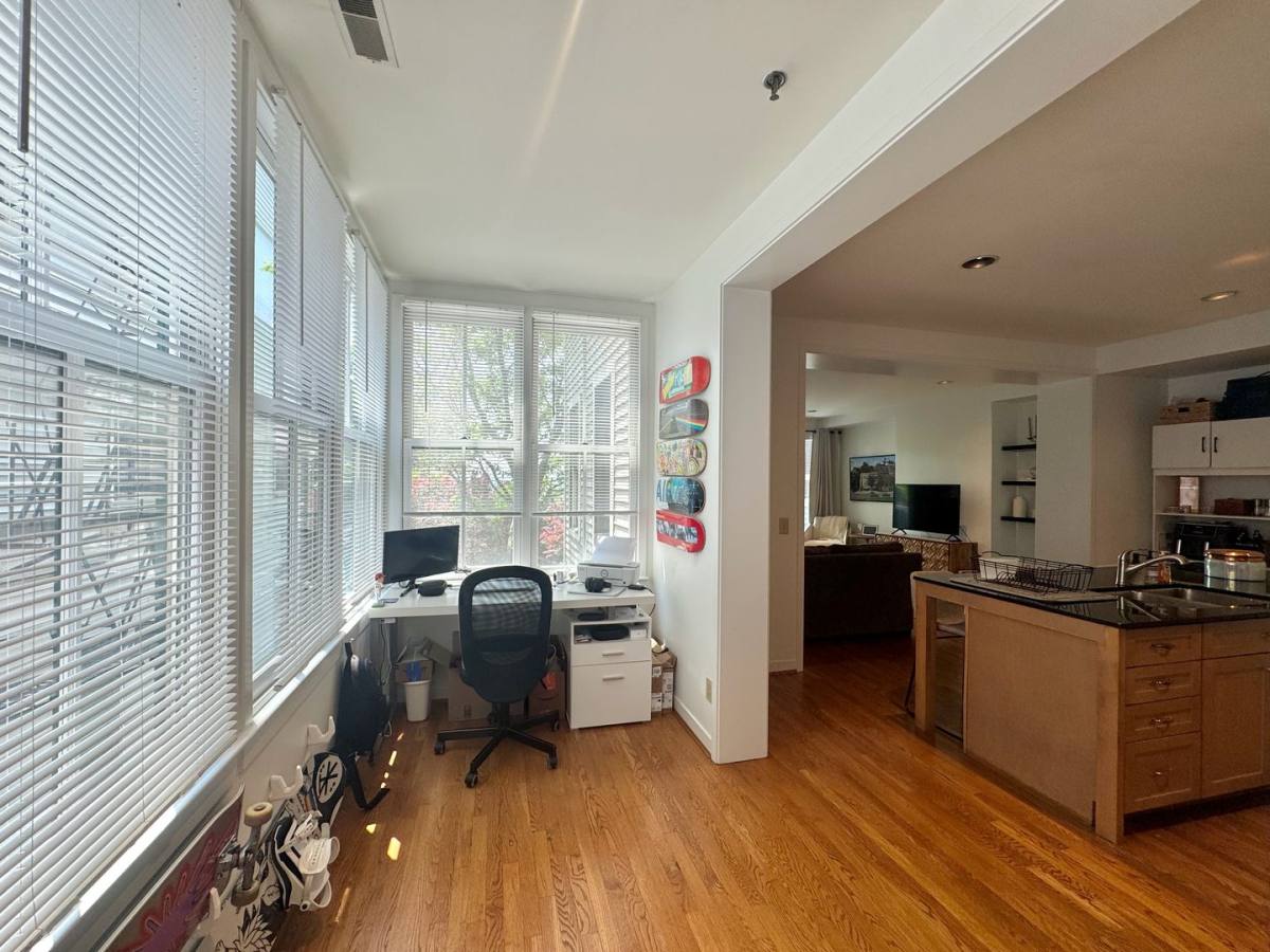 Apartment for rent at 953 Pavilion St, Cincinnati, OH 45202