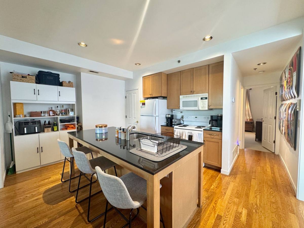 Apartment for rent at 953 Pavilion St, Cincinnati, OH 45202
