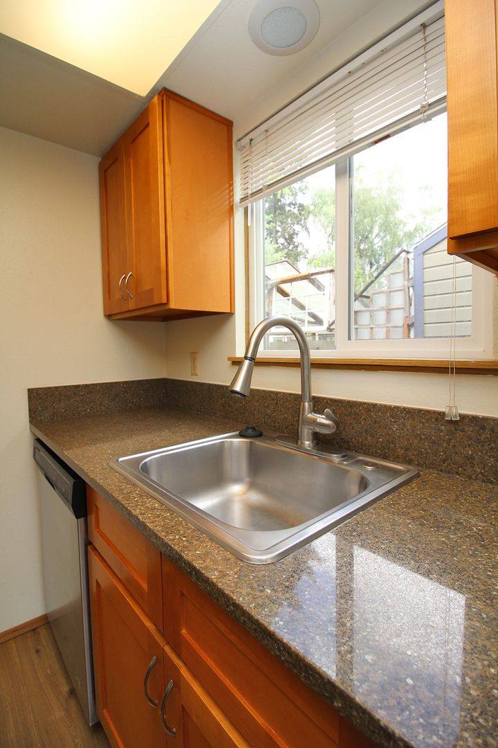 Apartment for rent at 548 NE Tillamook St, Portland, OR 97212