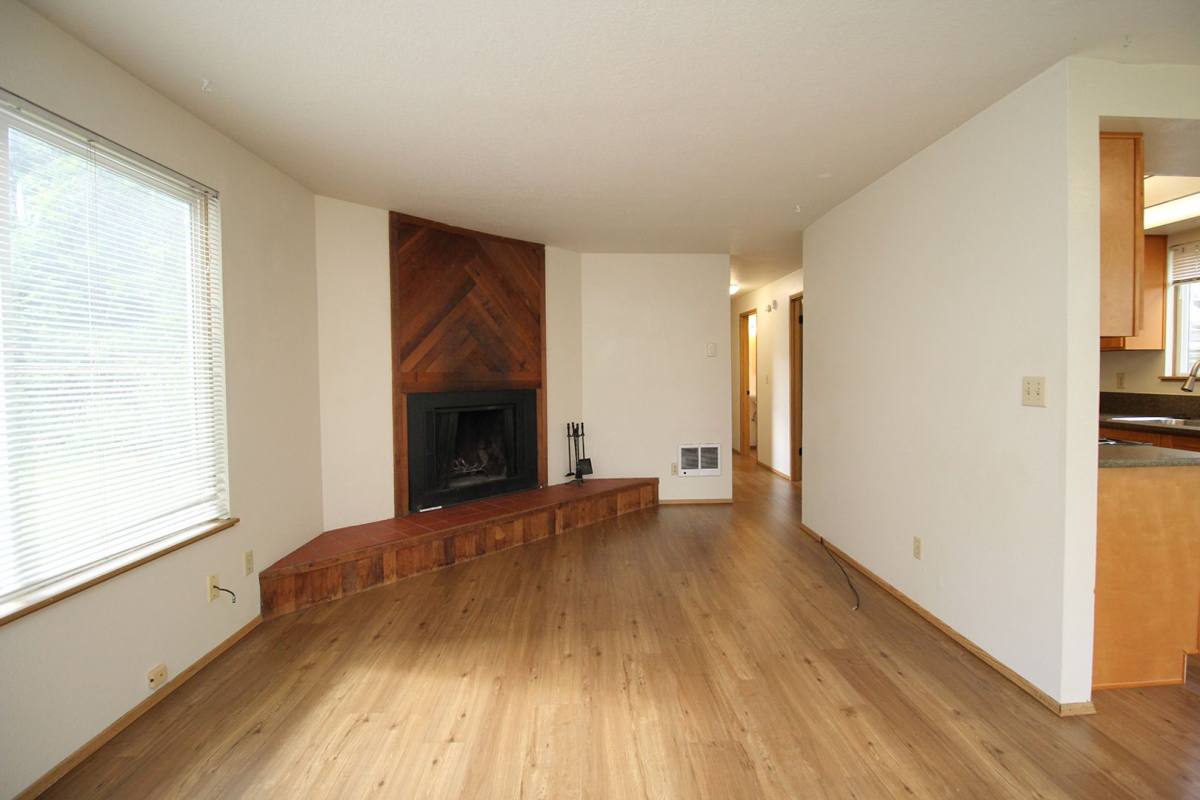Apartment for rent at 548 NE Tillamook St, Portland, OR 97212