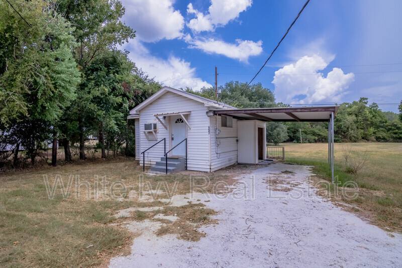 House for rent at 137 Lee Lane, Trinity, TX 75862