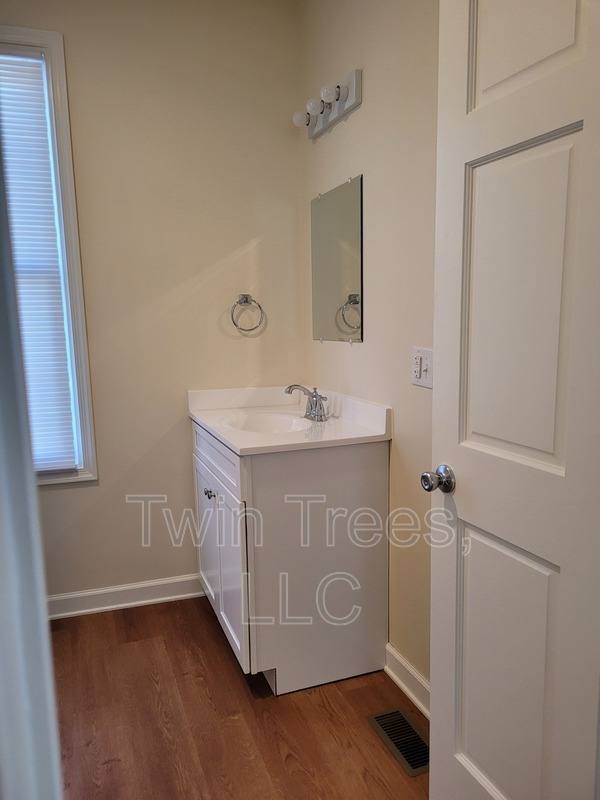 Apartment for rent at 5948 Main St #2, Mount Jackson, VA 22842