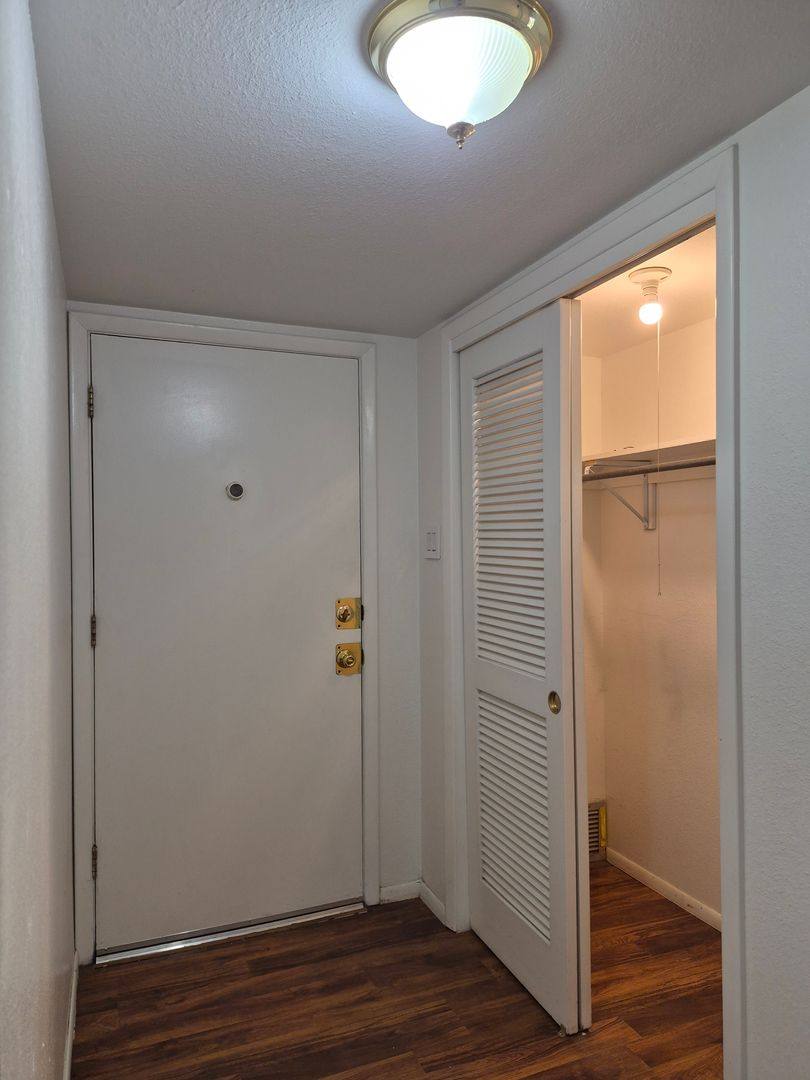 Apartment for rent at 925 Country Club Dr SE #C, Rio Rancho, NM 87124