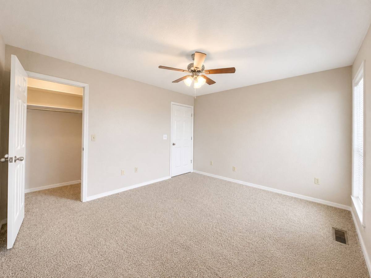 Apartment for rent at 11 Fox Run Lane, Batesville, AR 72501