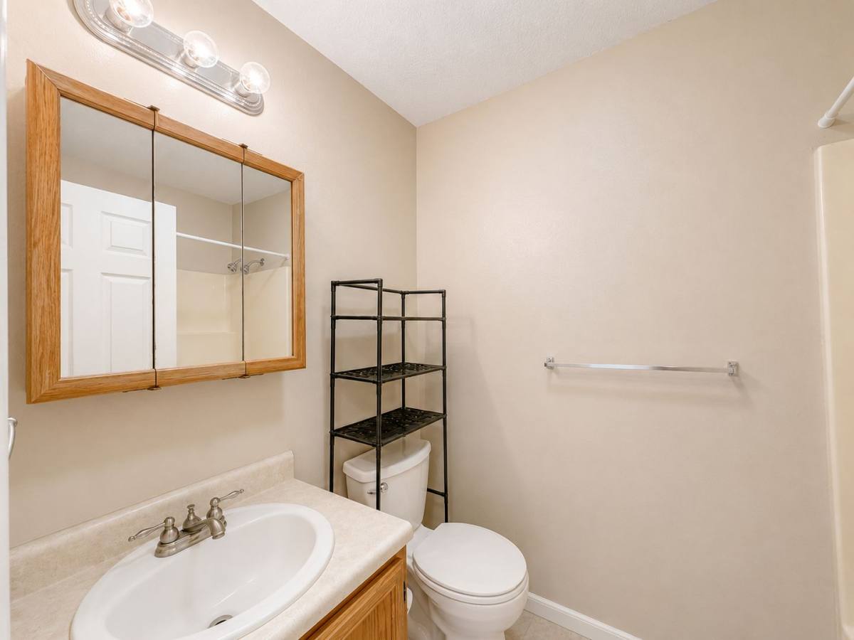 Apartment for rent at 11 Fox Run Lane, Batesville, AR 72501