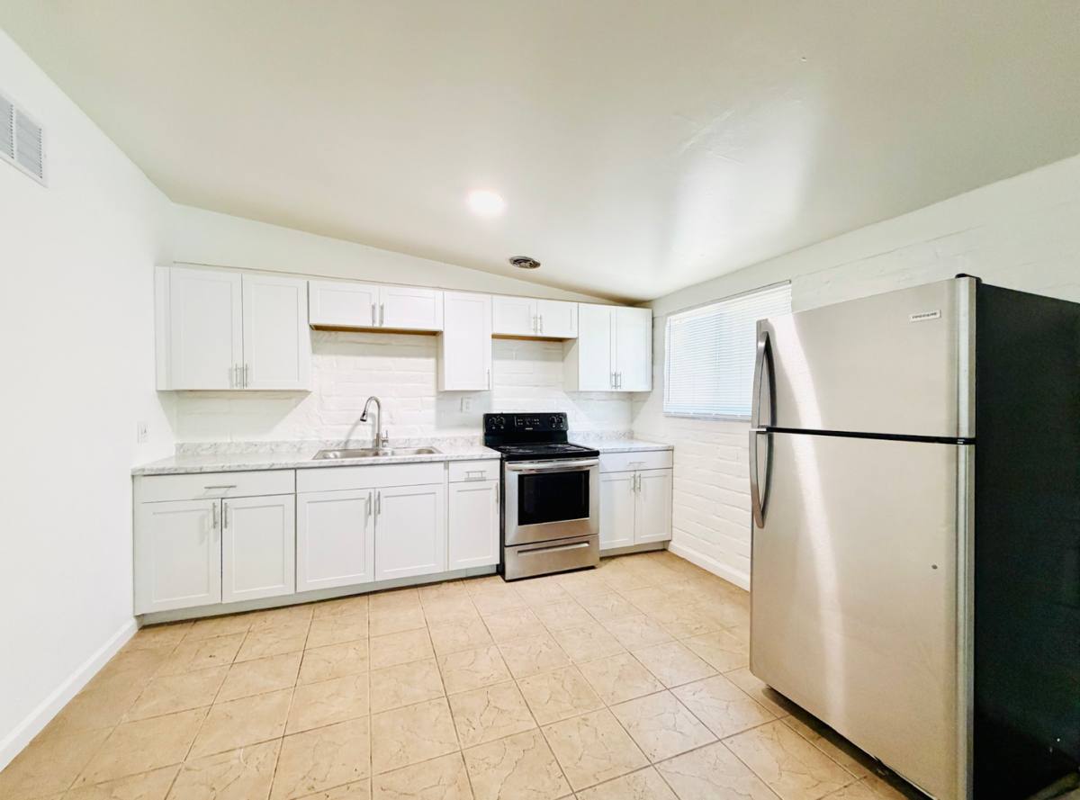 Apartment for rent at 1620 E Adelaide Dr, Tucson, AZ 85719