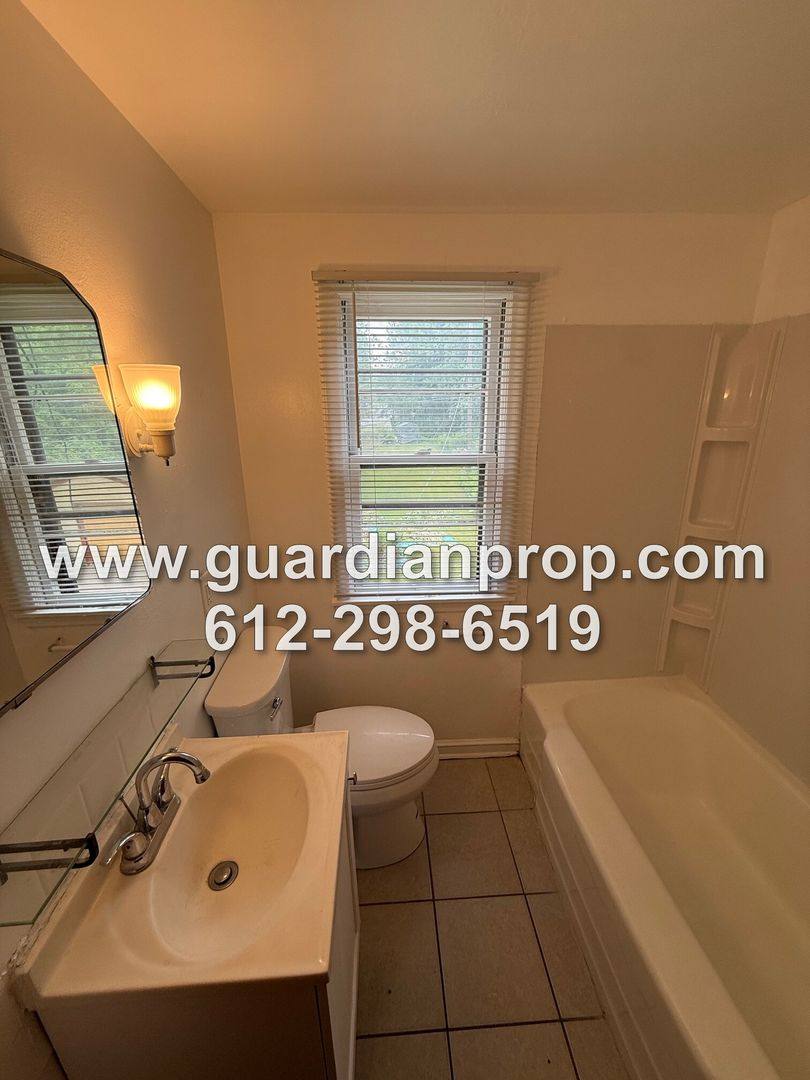 Apartment for rent at 1926 Margaret St, Saint Paul, MN 55119