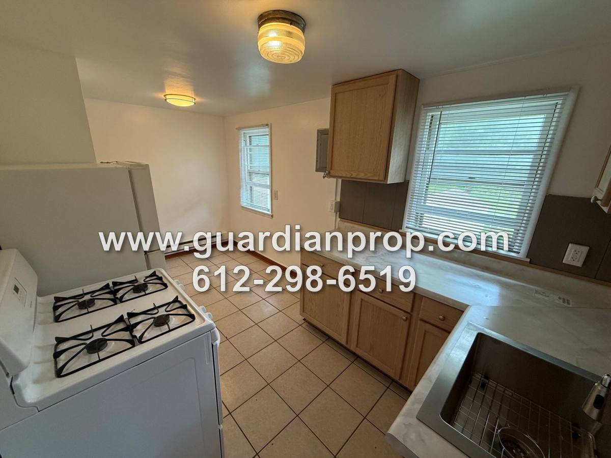 Apartment for rent at 1926 Margaret St, Saint Paul, MN 55119