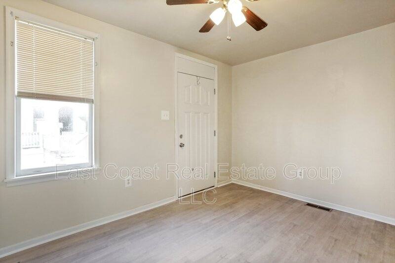 Townhouse for rent at 118 S Locust St, Hagerstown, MD 21740