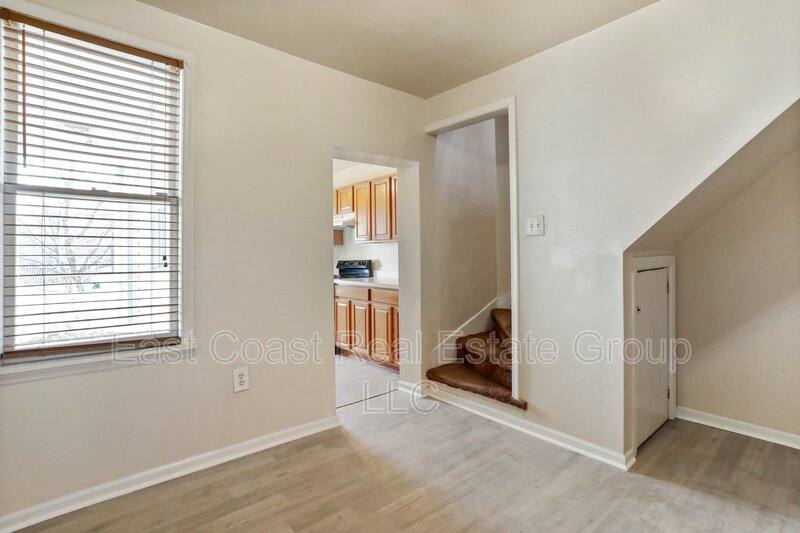 Townhouse for rent at 118 S Locust St, Hagerstown, MD 21740
