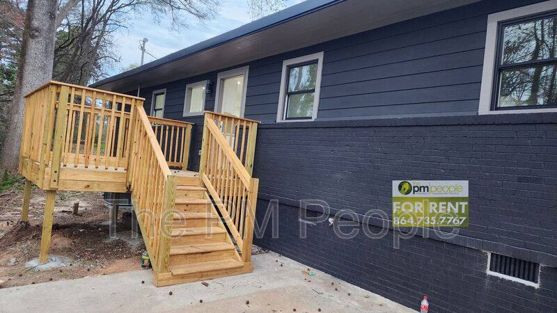 House for rent at 108 Saint Lo Cr, Easley, SC 29640