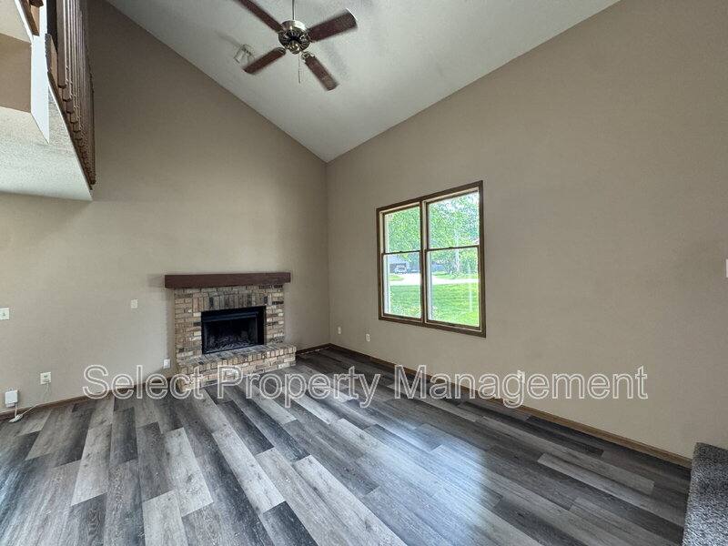 Townhouse for rent at 4904 Pinebrook Dr, Fort Wayne, IN 46804