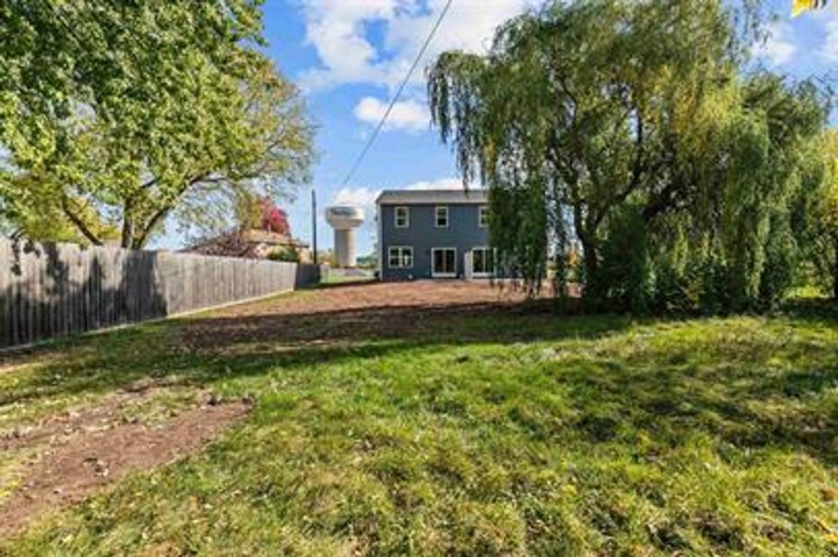 Townhouse for rent at 1459 Harrison St, Neenah, WI 54956