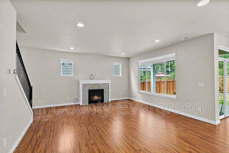 House for rent at 11913 173rd St E, Puyallup, WA 98374