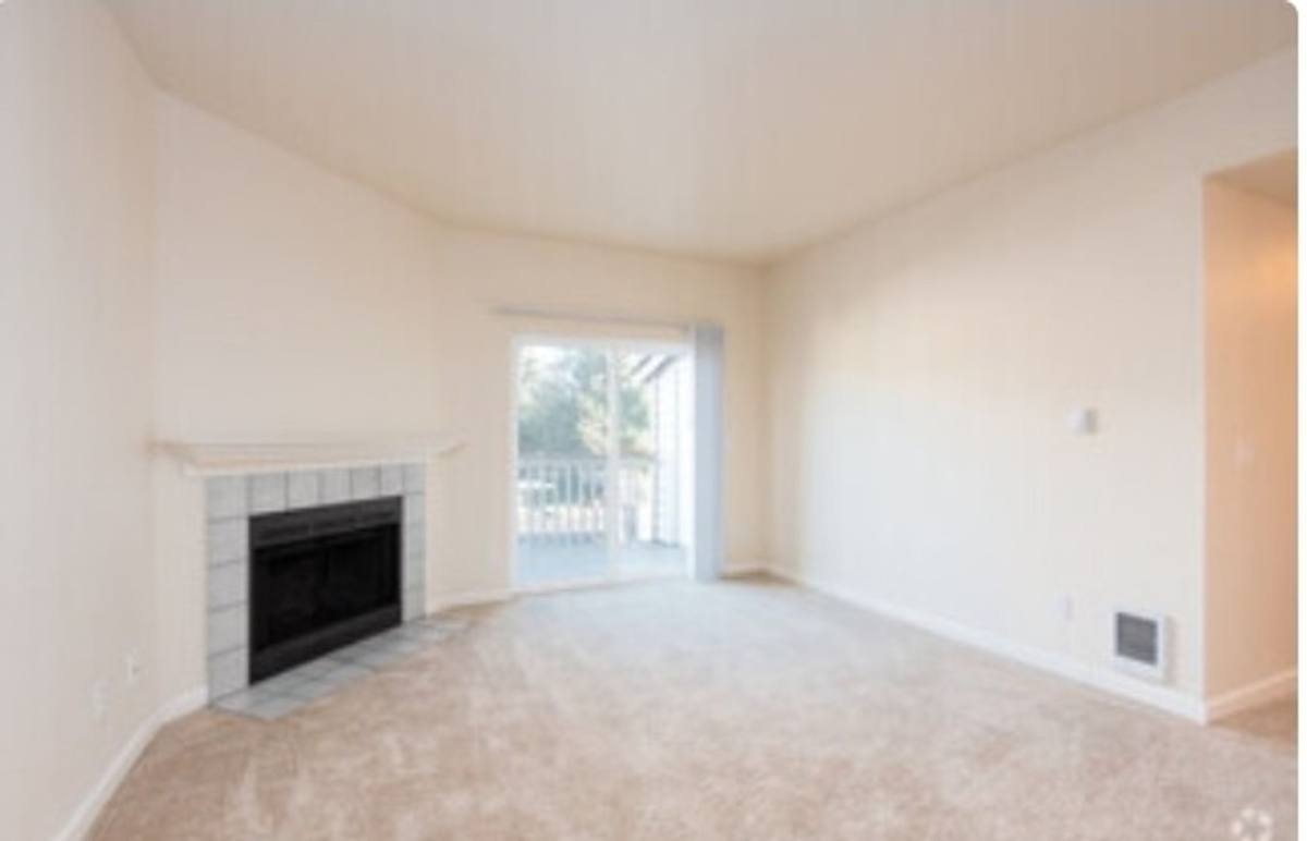 Apartment for rent at 11240 NE 132nd, Kirkland, WA 98034