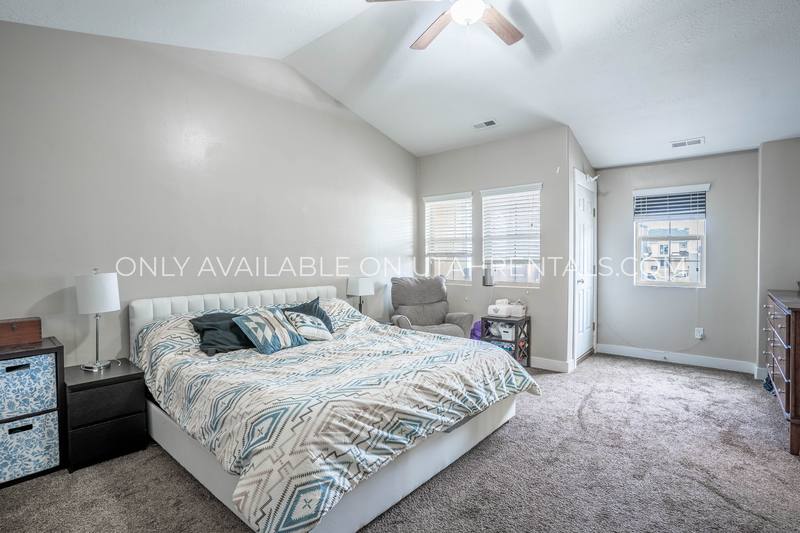 Townhouse for rent at 198 E Segovia Lane, Saratoga Springs, UT 84045