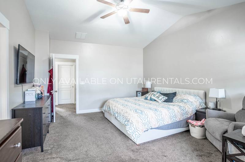 Townhouse for rent at 198 E Segovia Lane, Saratoga Springs, UT 84045