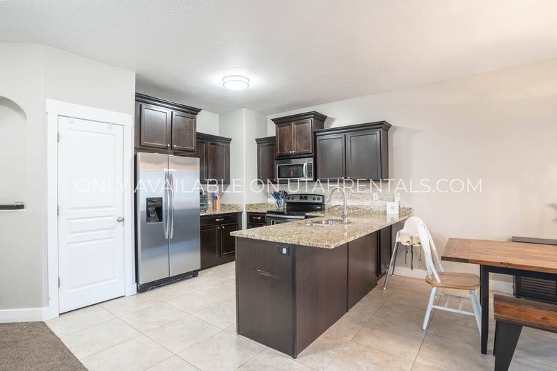 Townhouse for rent at 198 E Segovia Lane, Saratoga Springs, UT 84045