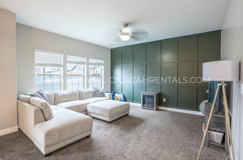 Townhouse for rent at 198 E Segovia Lane, Saratoga Springs, UT 84045