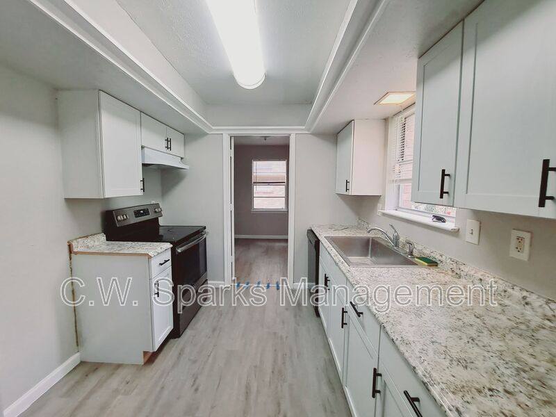 House for rent at 633 Rutgers Dr, Lancaster, TX 75134