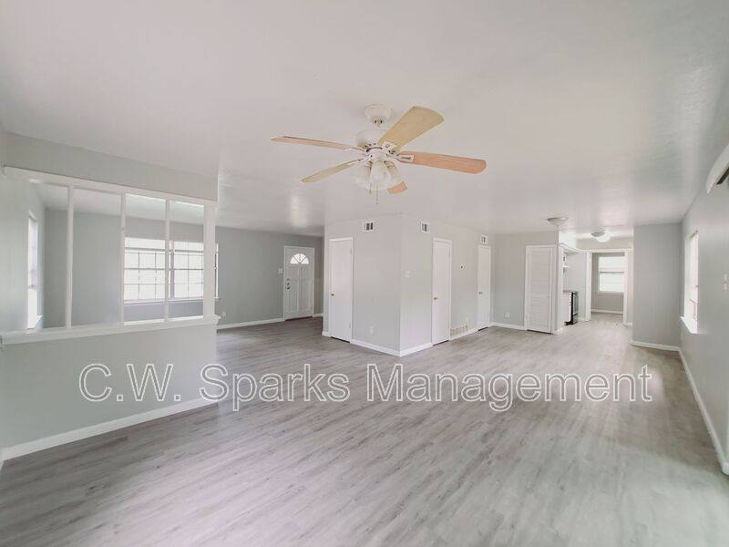 House for rent at 633 Rutgers Dr, Lancaster, TX 75134