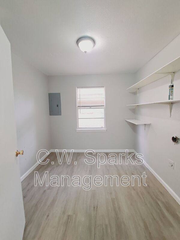 House for rent at 633 Rutgers Dr, Lancaster, TX 75134
