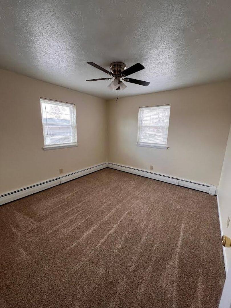 Apartment for rent at 241 Churchill Rd, Girard, OH 44420