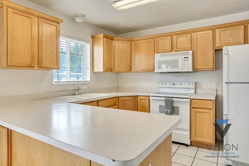 Townhouse for rent at 1343 S 1370 E, Provo, UT 84606