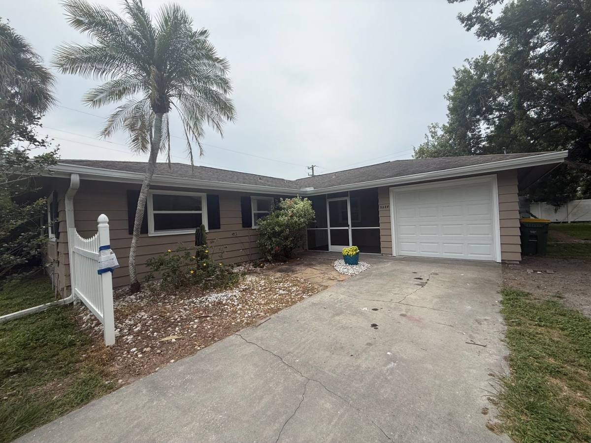 House for rent at 2588 Colorado St, Sarasota, FL 34237