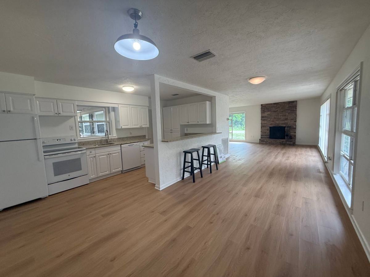House for rent at 2588 Colorado St, Sarasota, FL 34237