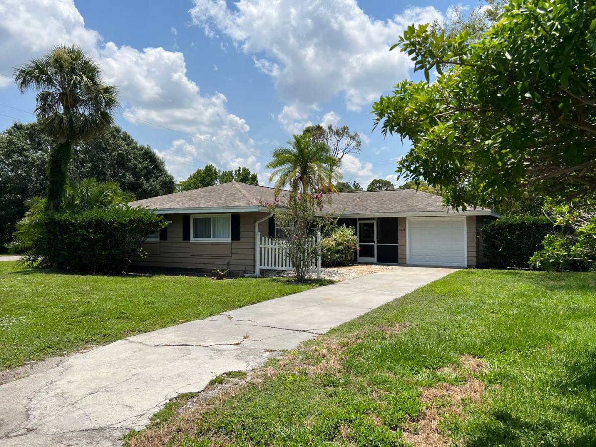 House for rent at 2588 Colorado St, Sarasota, FL 34237