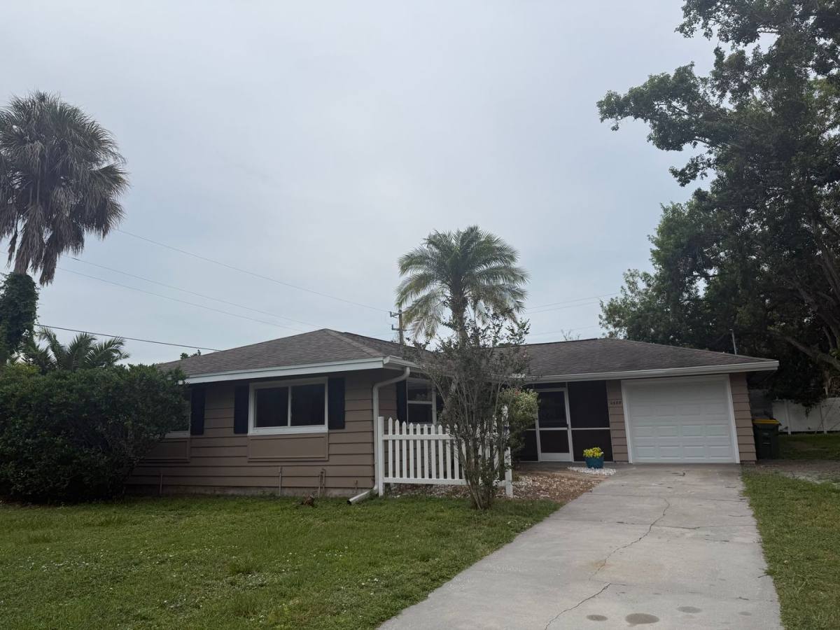 House for rent at 2588 Colorado St, Sarasota, FL 34237