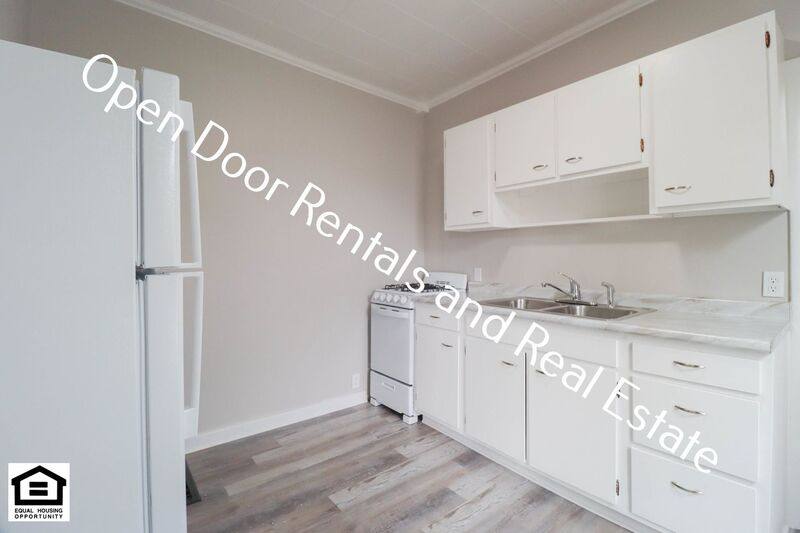 Apartment for rent at 1918 Riedmiller Ave #1, Fort Wayne, IN 46802