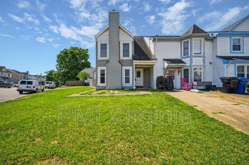 Townhouse for rent at 1151 Hillock Crossing, Virginia Beach, VA 23455