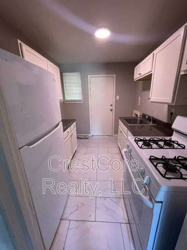 Apartment for rent at 3491 Guernsey Ave, Memphis, TN 38122