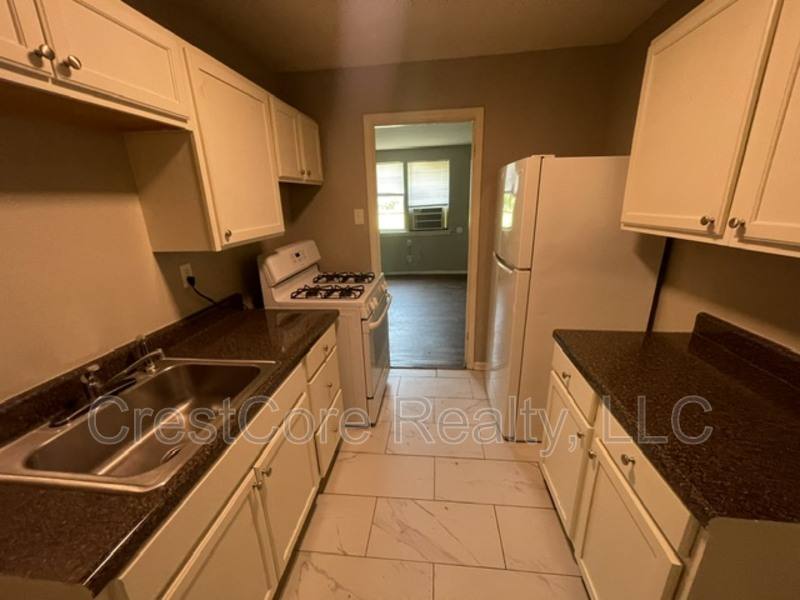 Apartment for rent at 3491 Guernsey Ave, Memphis, TN 38122