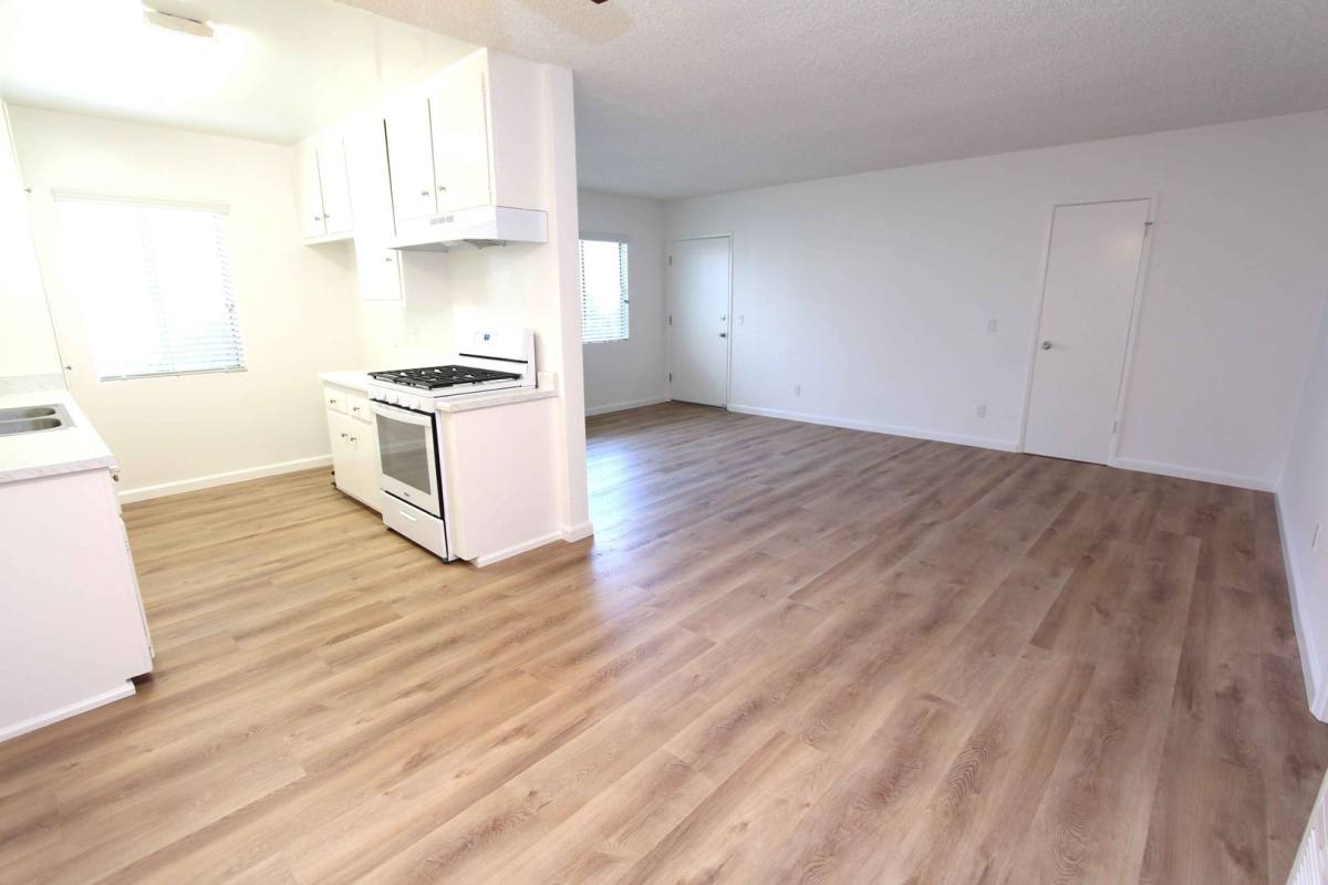 Apartment for rent at 7435 Canby Ave, Reseda, CA 91335