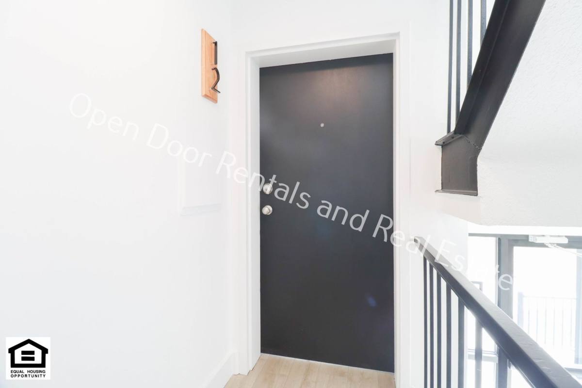 Apartment for rent at 1823 Griswold Dr, Fort Wayne, IN 46805